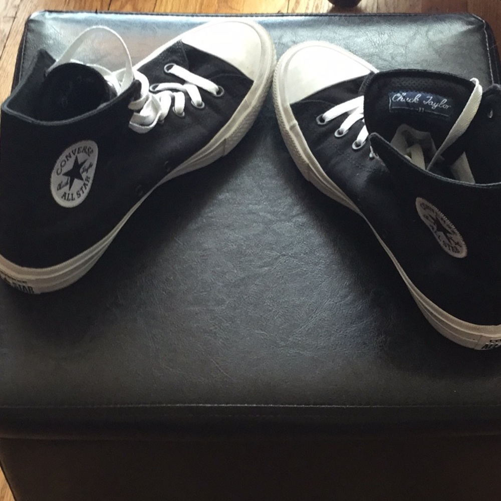 Black Converse Chuck Taylor II Women’s 10/ Men’s 8